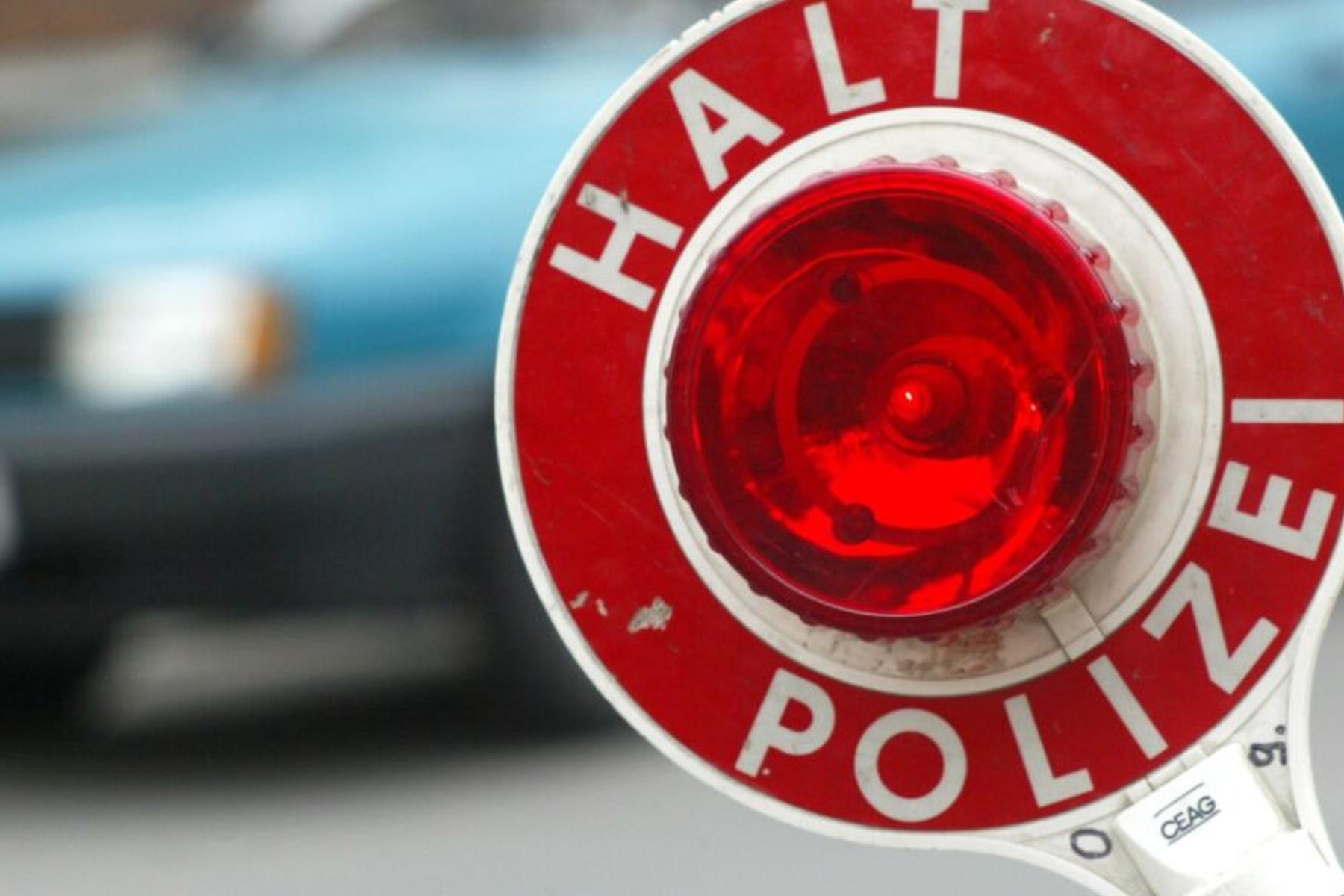 Linz: Autofahrer nach erst über einstündiger Verfolgung angehalten