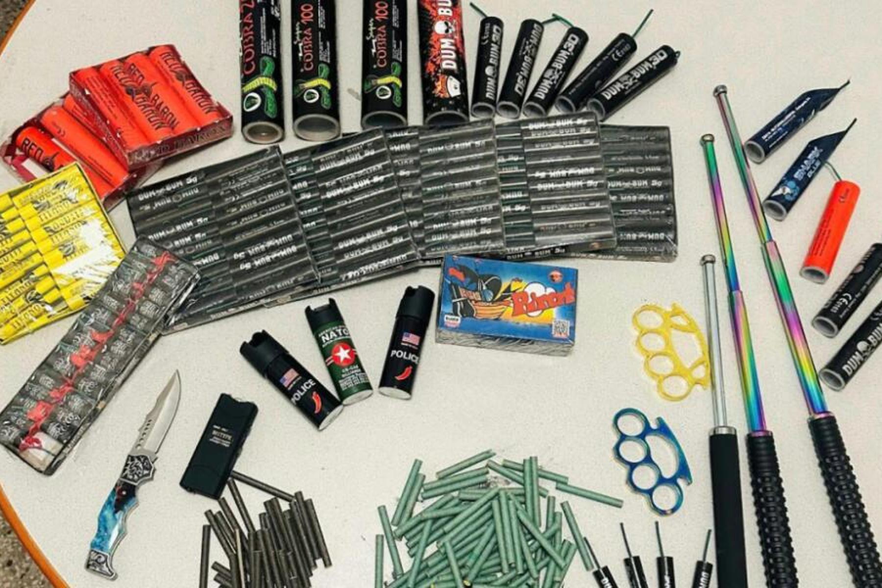 V Dunaju zasegli pirotehniko in orožje pri najstnikih