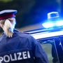 Eine Polizistin wurde von einer rabiaten Frau in Wien gebissen | Eine Polizistin wurde von einer rabiaten Frau in Wien gebissen