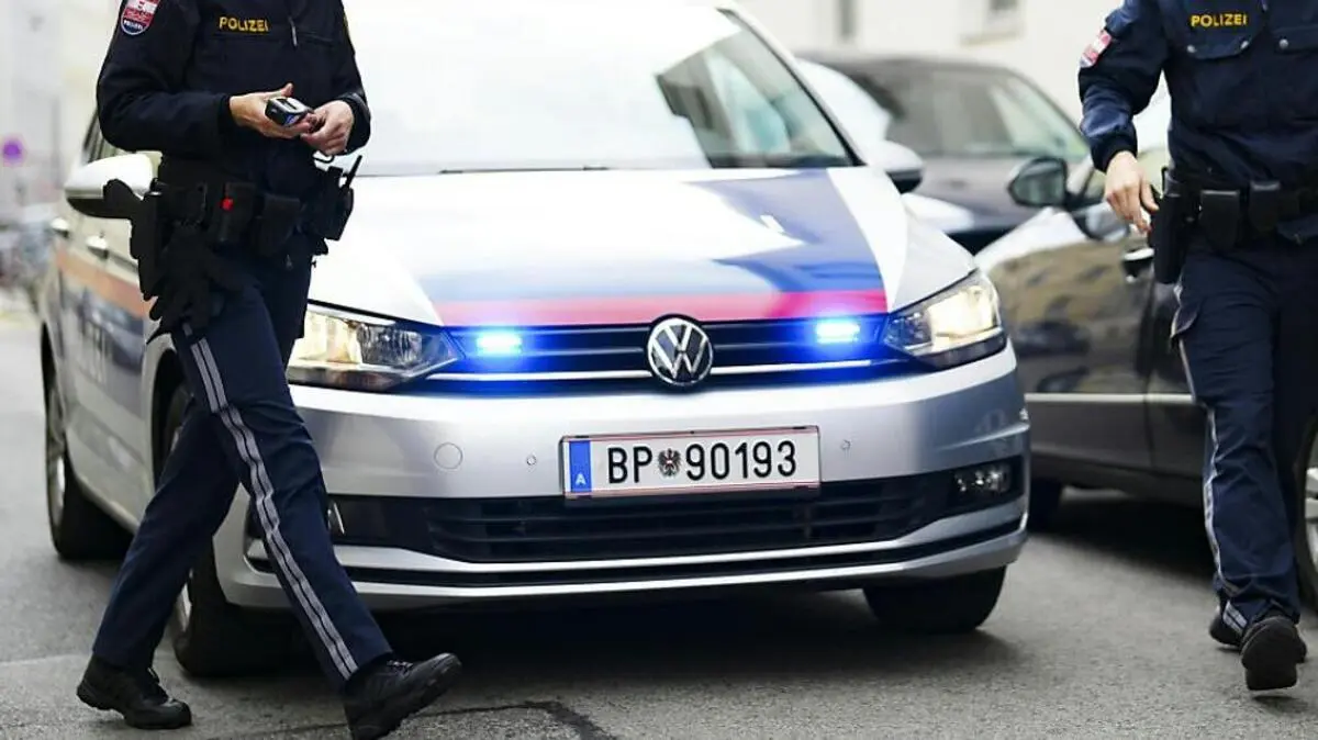 "Officer Nixon" lässt seine Follower am Polizeialltag teilnehmen | "Officer Nixon" lässt seine Follower am Polizeialltag teilnehmen