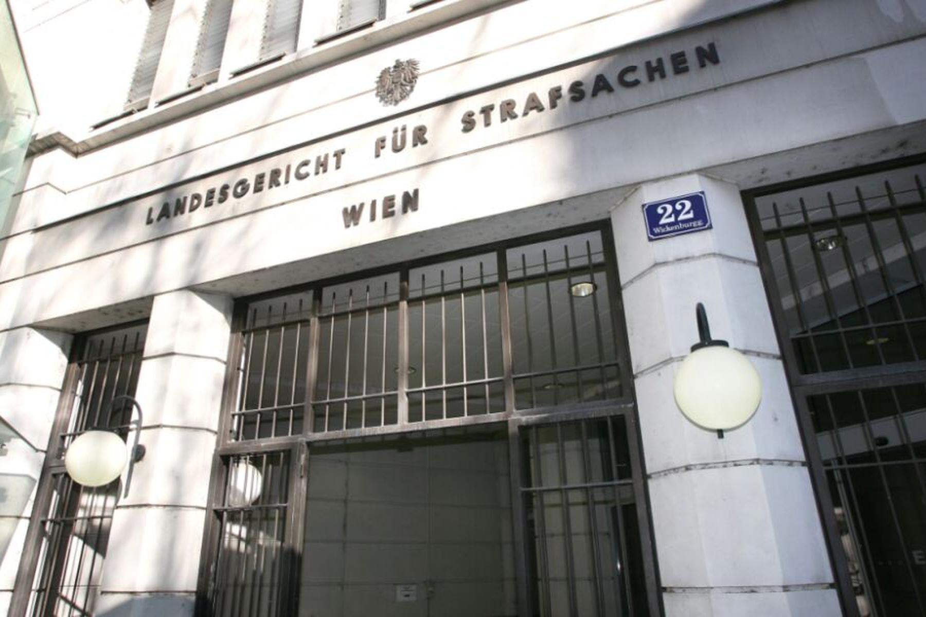 Wien: Prozess gegen Mutter nach Tötung ihres Sohnes verschoben