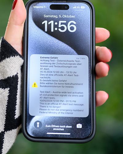 Lautes akustisches Signal auf Mobiltelefon samt Textnachricht: Samstagmittag wurde es laut in Österreich | Lautes akustisches Signal auf Mobiltelefon samt Textnachricht: Samstagmittag wurde es laut in Österreich