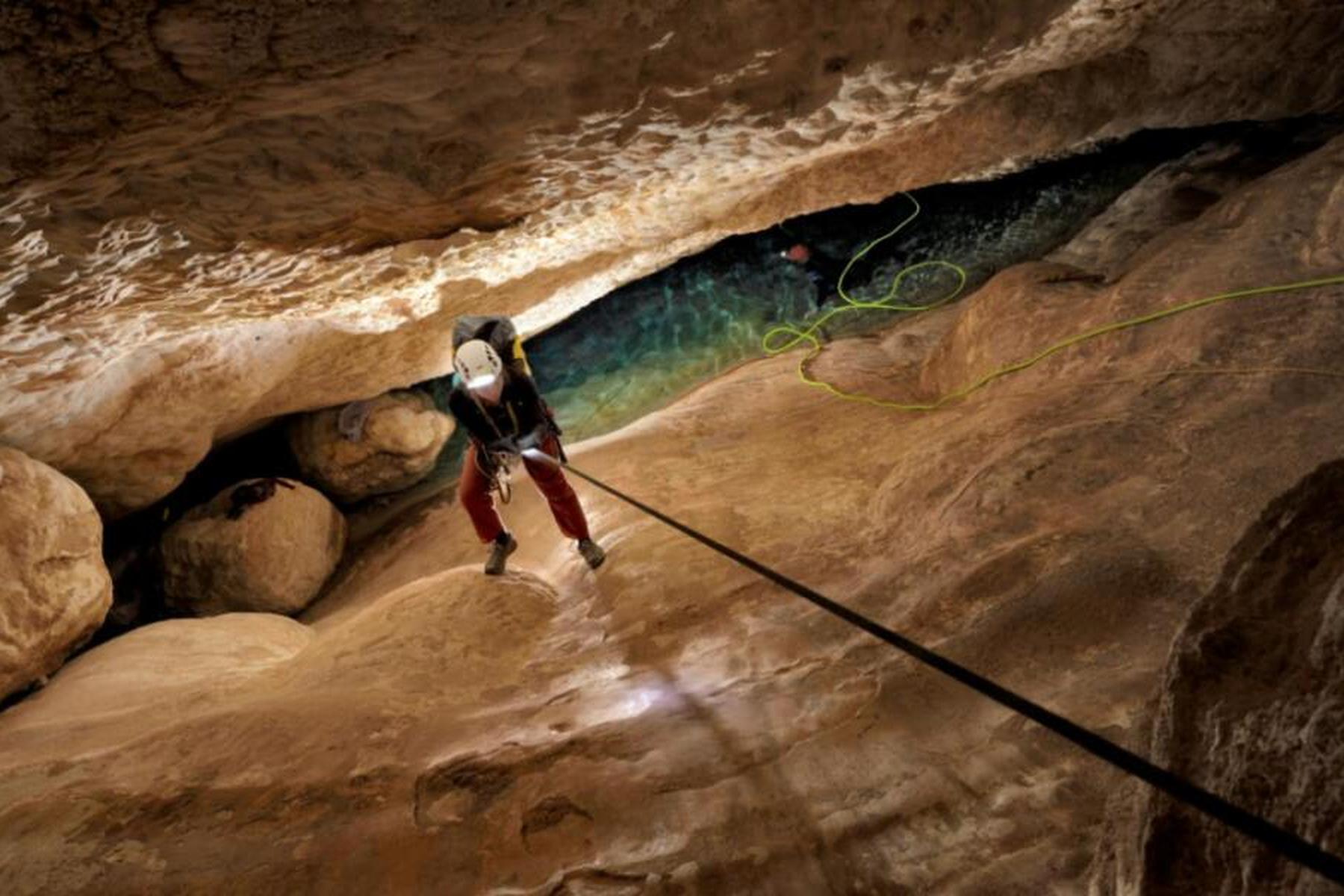 Innsbruck/Wien: Blick in Devils Hole ermöglicht Eintauchen in Klimahistorie
