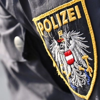 Die Polizei ermittelt gegen die Eltern eines verletzen Babys