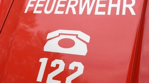 Feuerwehrleute löschten die Flammen rasch | Feuerwehrleute löschten die Flammen rasch