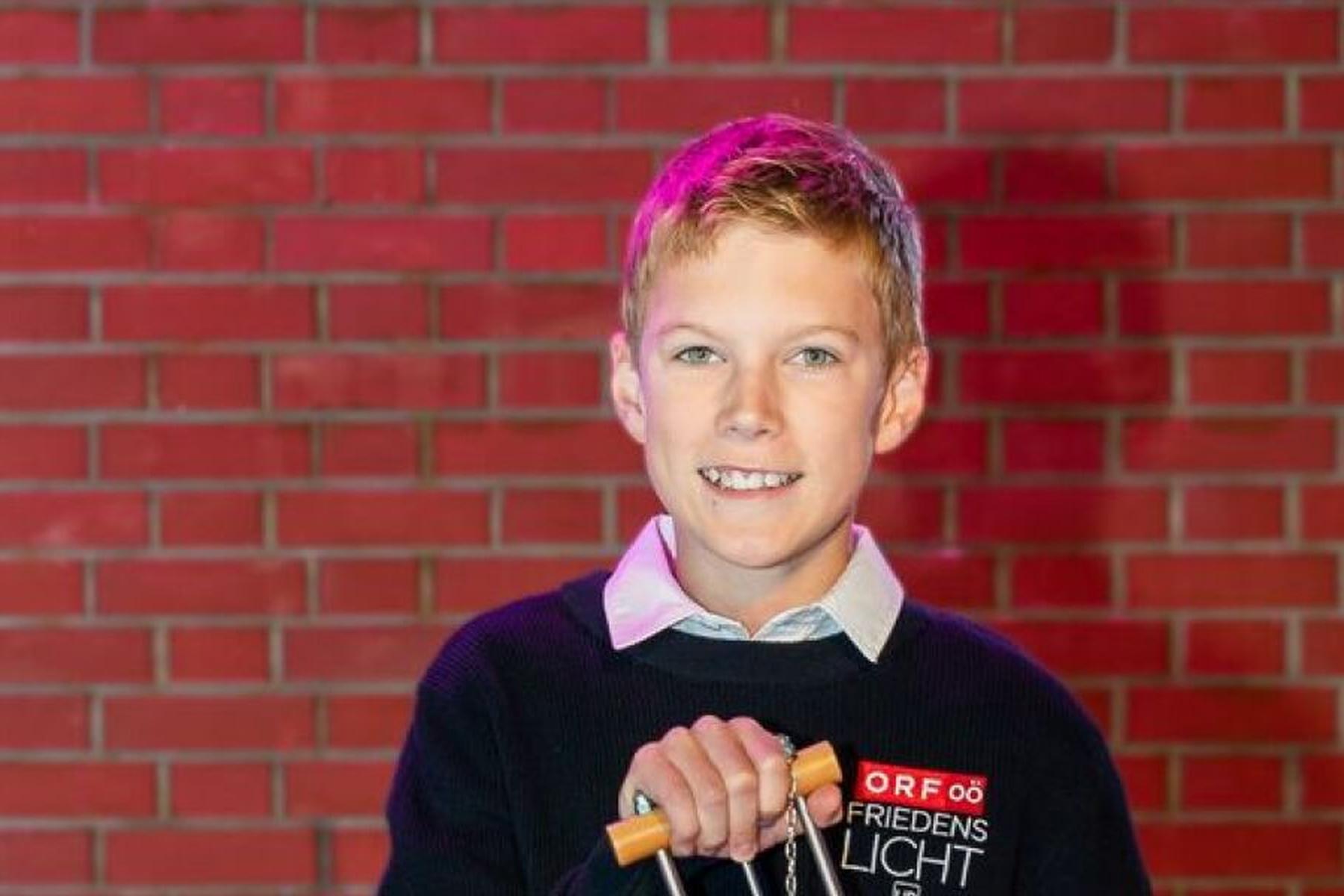 Linz: 13-jähriger Harmonikaspieler ist das Friedenslicht-Kind