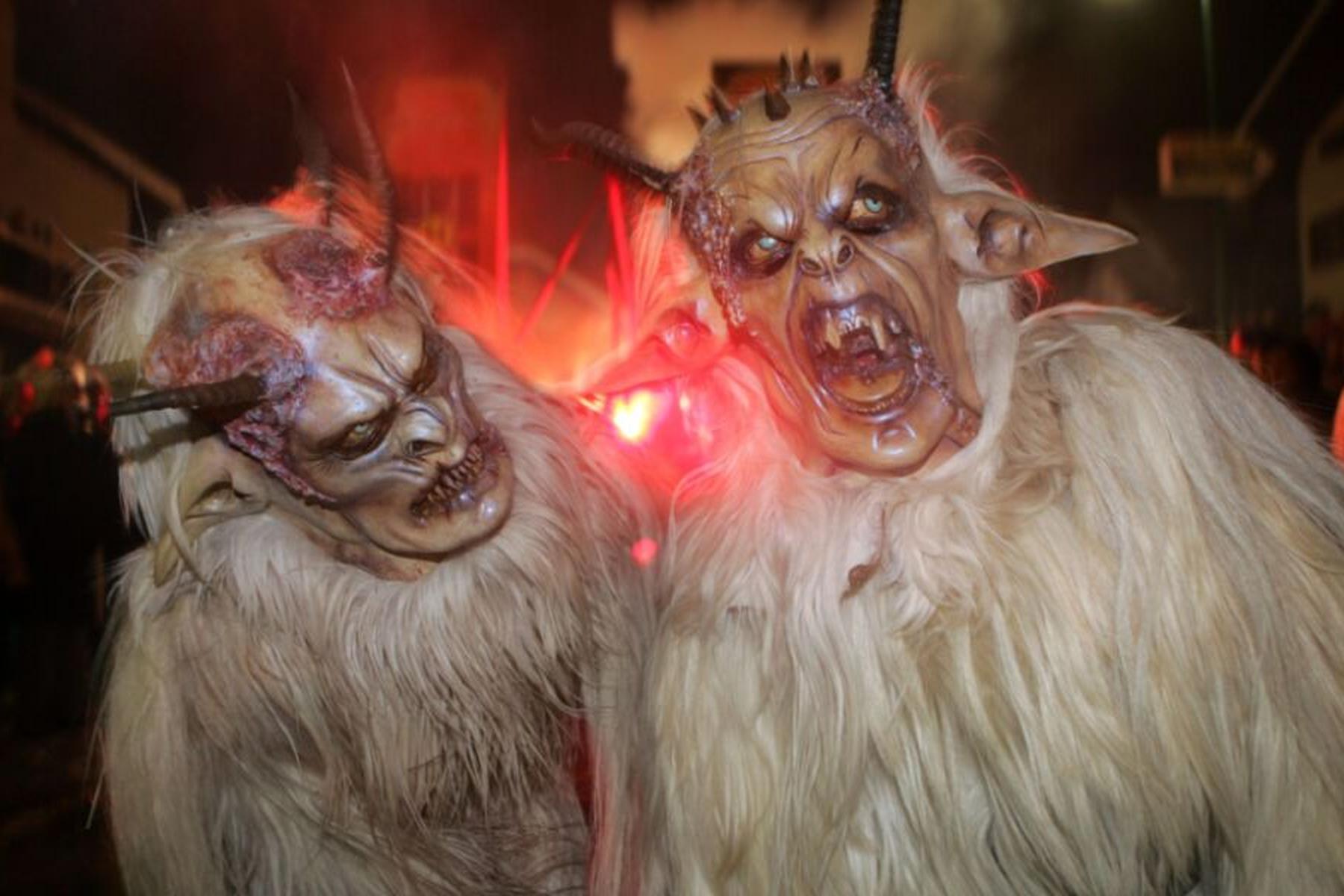 Hausmannstätten: Sanitäter bei steirischem Perchtenlauf mit Böller beworfen