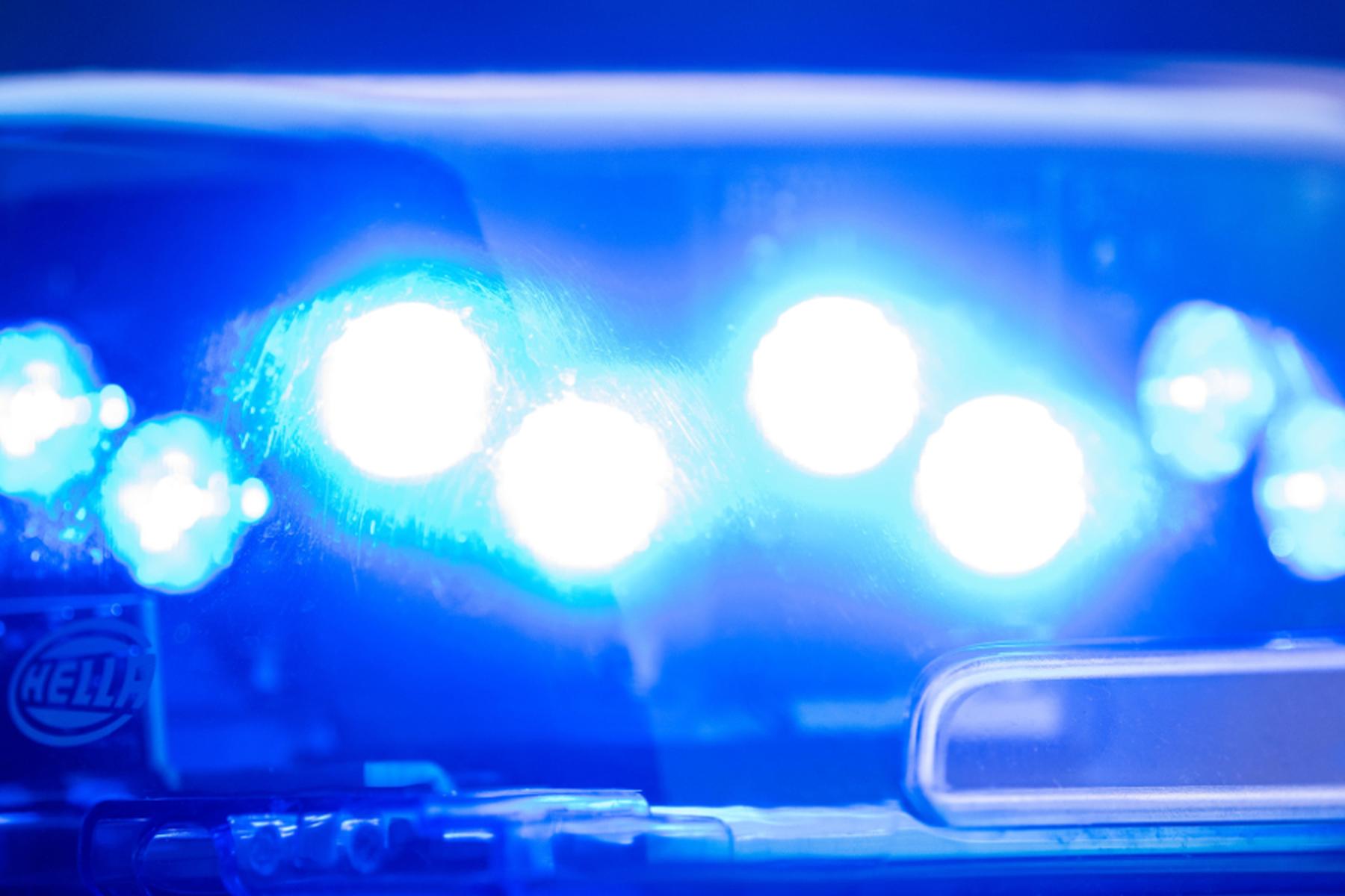 Loosdorf: "Rammbock"-Einbruch in Schmuckgeschäft im Bezirk Melk