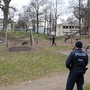 Polizei sucht die Umgebung ab | Polizei sucht die Umgebung ab