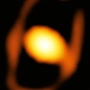 WOH G64 | WOH G64 ist ein Roter Riese, ein aufgeblähter, sterbender, etwa 2.000-mal größerer Stern als die Sonne, der ständig Gas und Staub ins All ausstößt.