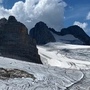 Den bereits stark dezimierten Geltschern (hier der Dachsteingletscher) brachte der niederschlagsreiche Winter eine kleine Verschnaufpause