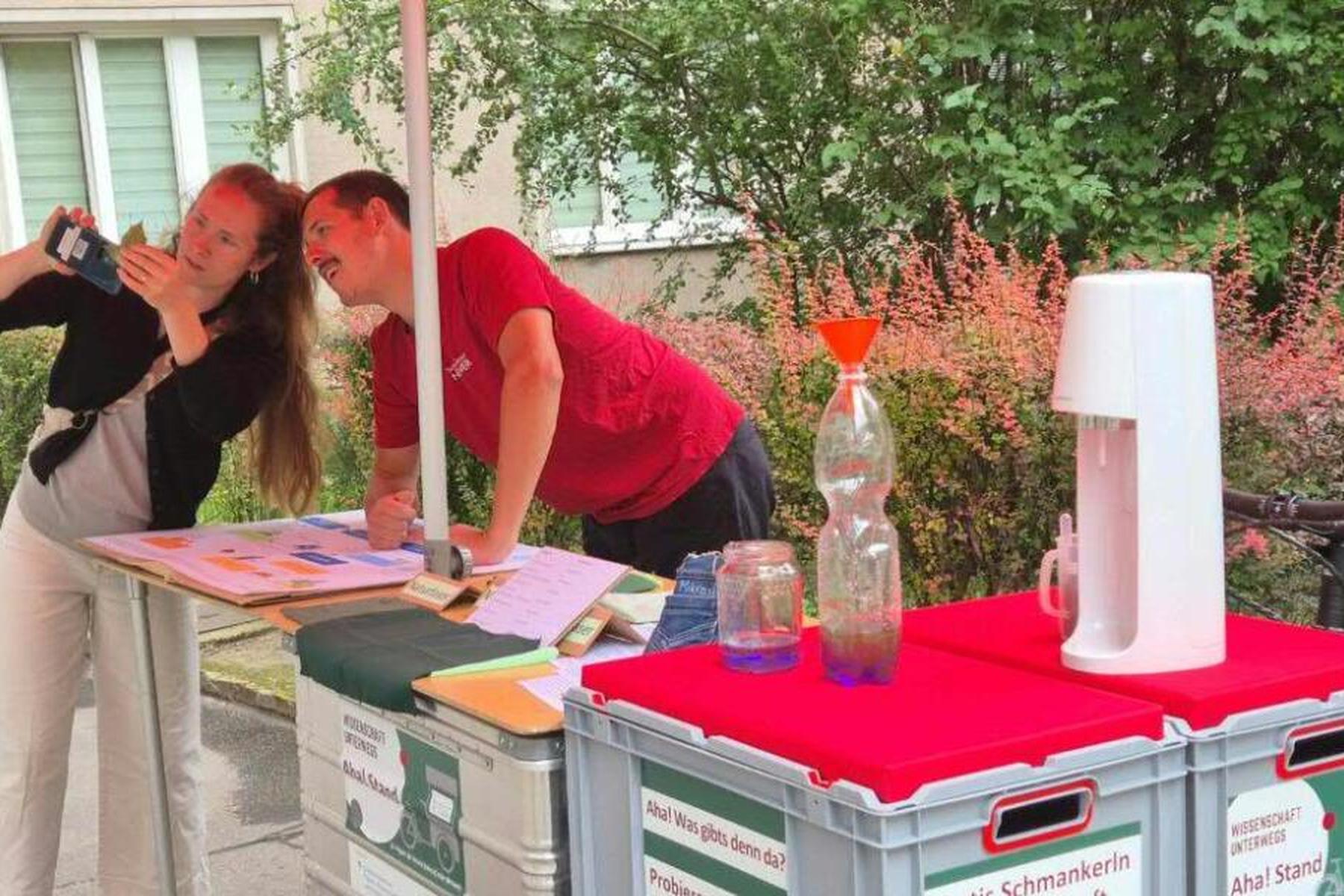 Wien/Wiener Neustadt: "Science Snacks" auf Märkten in Wien und NÖ