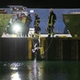 Einsatzkräfte suchen im Hafen und Hafenbecken nach Spuren | Einsatzkräfte suchen im Hafen und Hafenbecken nach Spuren