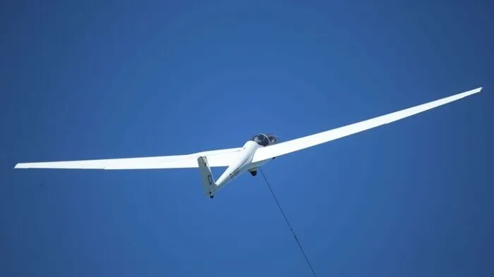 Ein Segelflugzeug stürzte im Bereich des Tiroler Breitenkopfs ab | Ein Segelflugzeug stürzte im Bereich des Tiroler Breitenkopfs ab