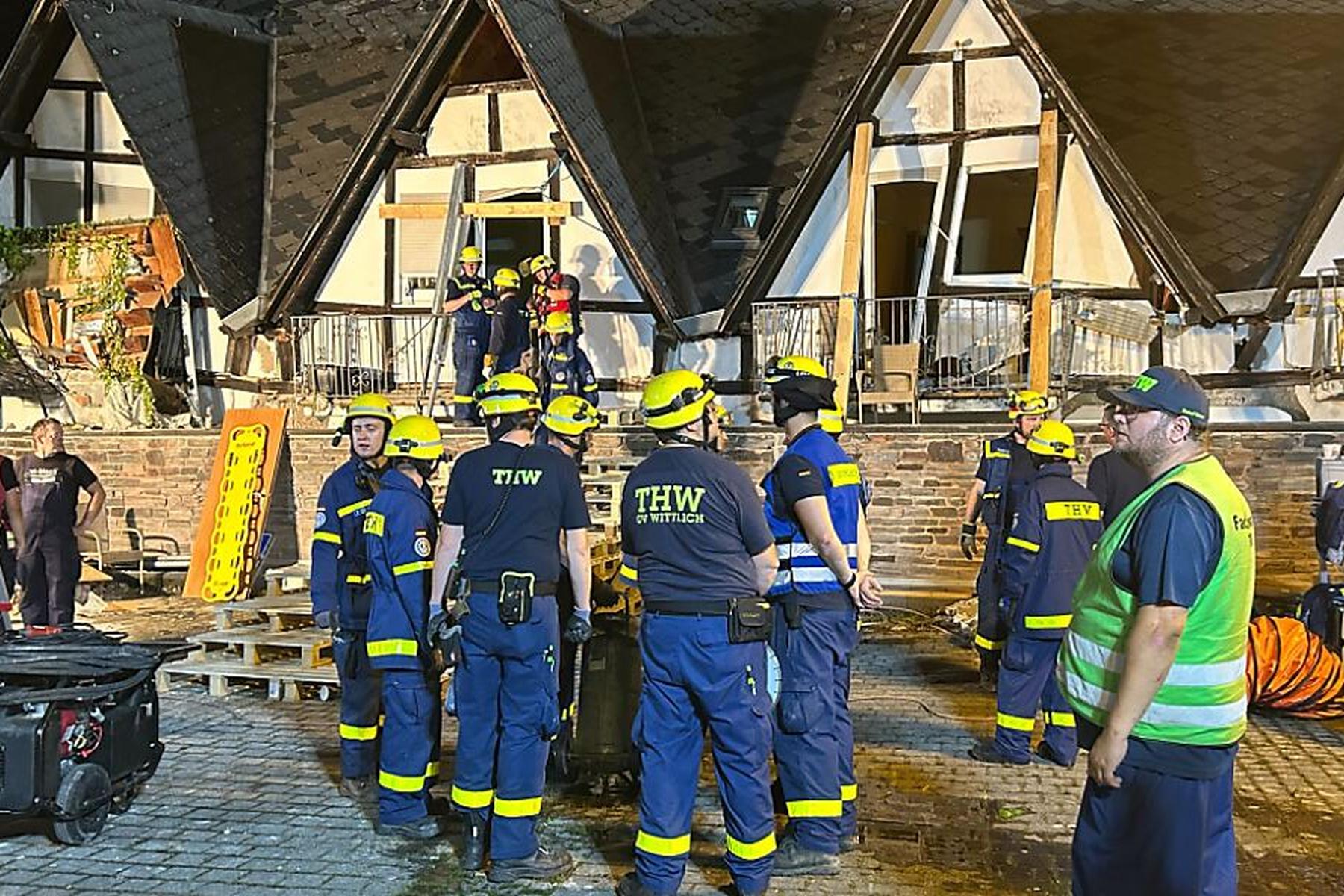 Trier/Mainz: Nach Hoteleinsturz in Deutschland geht Bergung weiter