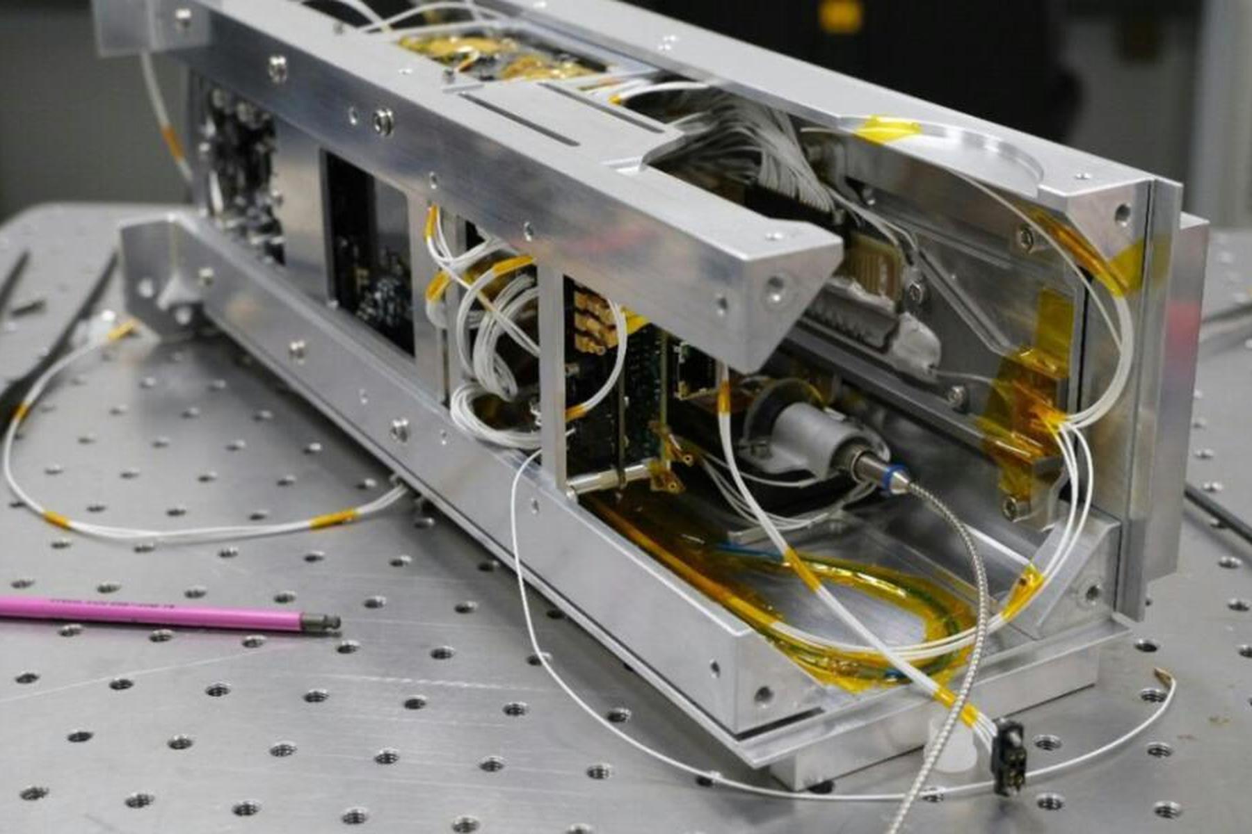 Wien: Rot-weiß-roter Weltraum-Quantenrechner hat Start überstanden