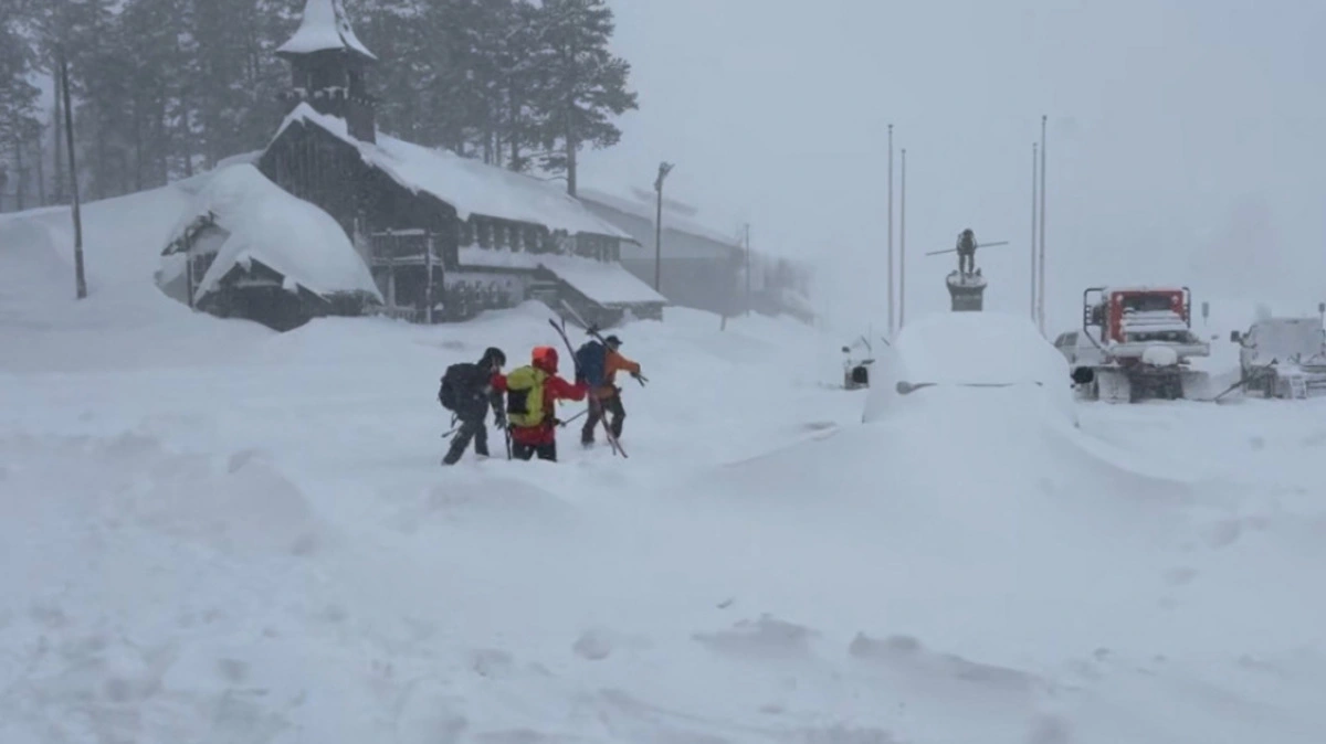 Massive Schneefälle in den letzten Tagen in Teilen Kaliforniens | Massive Schneefälle in den letzten Tagen in Teilen Kaliforniens