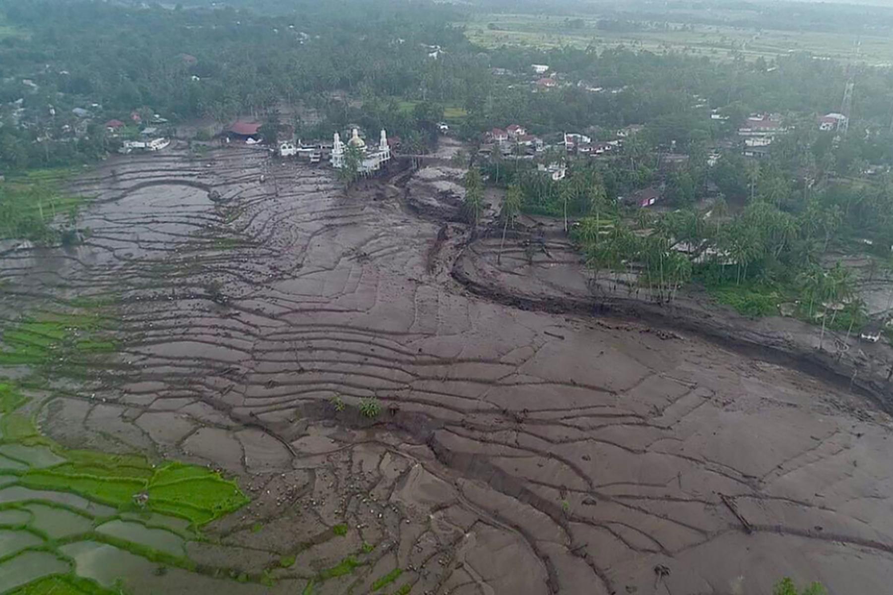Jakarta: Mindestens 37 Tote nach Schlammfluten auf Sumatra