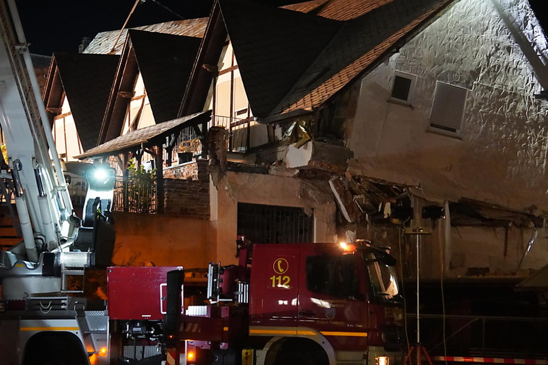 Trier/Mainz: Hoteleinsturz in Deutschland: Ein Toter, mehrere verschüttet