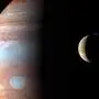Jupiter mit seinem vulkanischen Mond Io | Jupiter mit seinem vulkanischen Mond Io