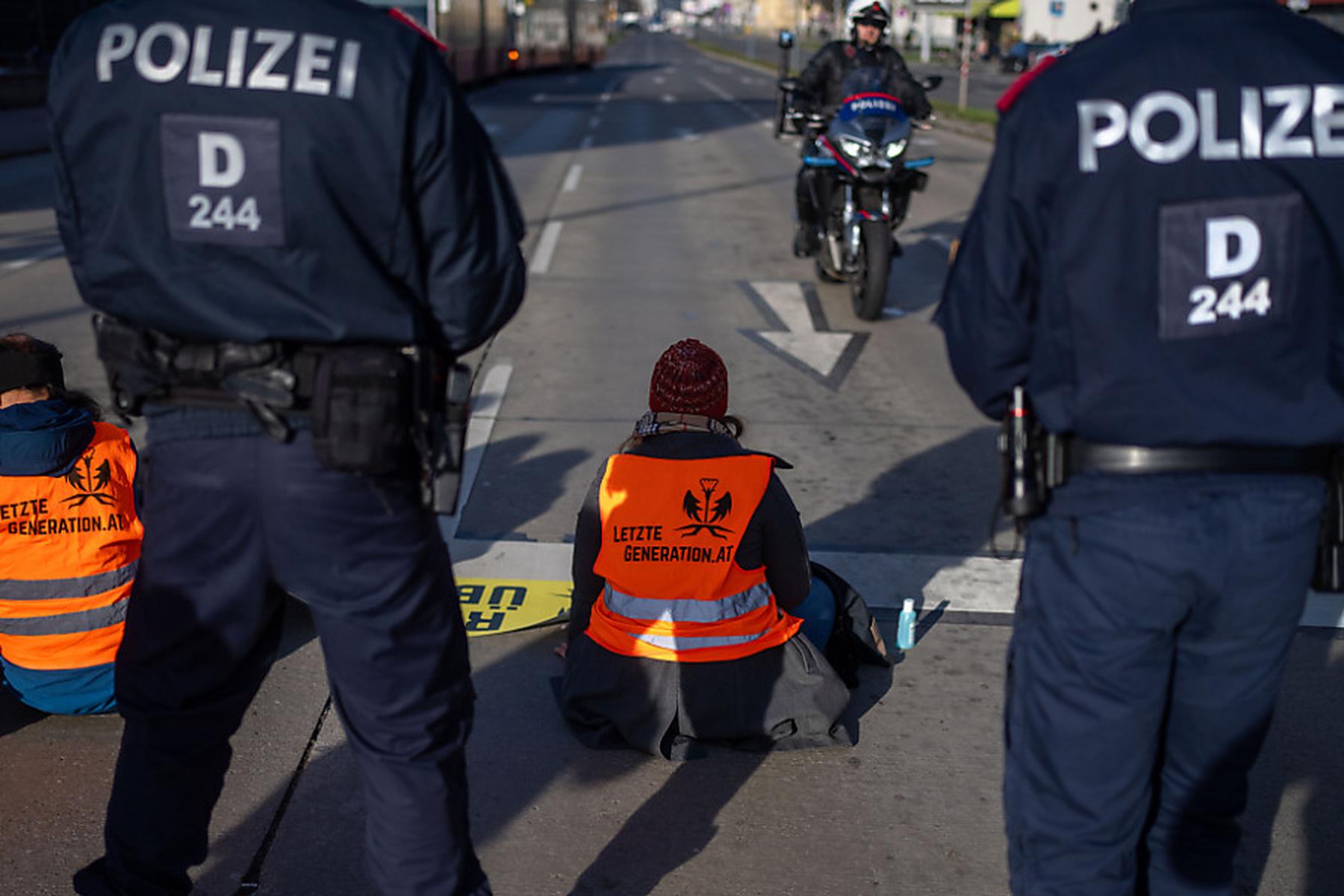 Wien/Österreich-weit: Ermittlungen wegen Verleumdung gegen 