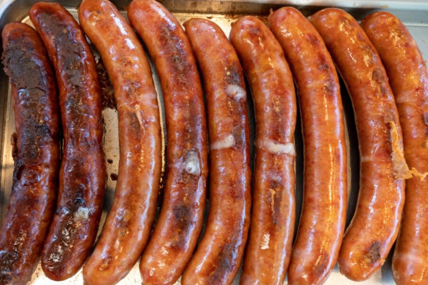 Linz/Wien: Bratwürstel bestanden AK-Test ohne größere Abstriche