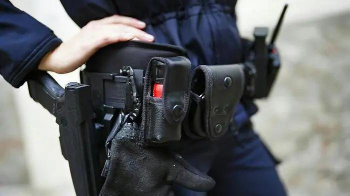 Vierfache Mutter erstattet nach Messerbedrohung Anzeige | Vierfache Mutter erstattet nach Messerbedrohung Anzeige