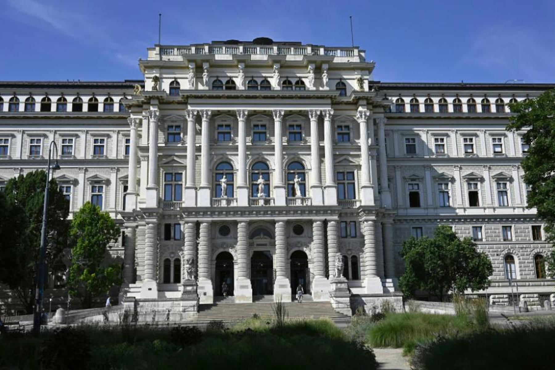 Višje sodišče na Dunaju ostro kritiziralo izvedensko mnenje v primeru ME/CFS