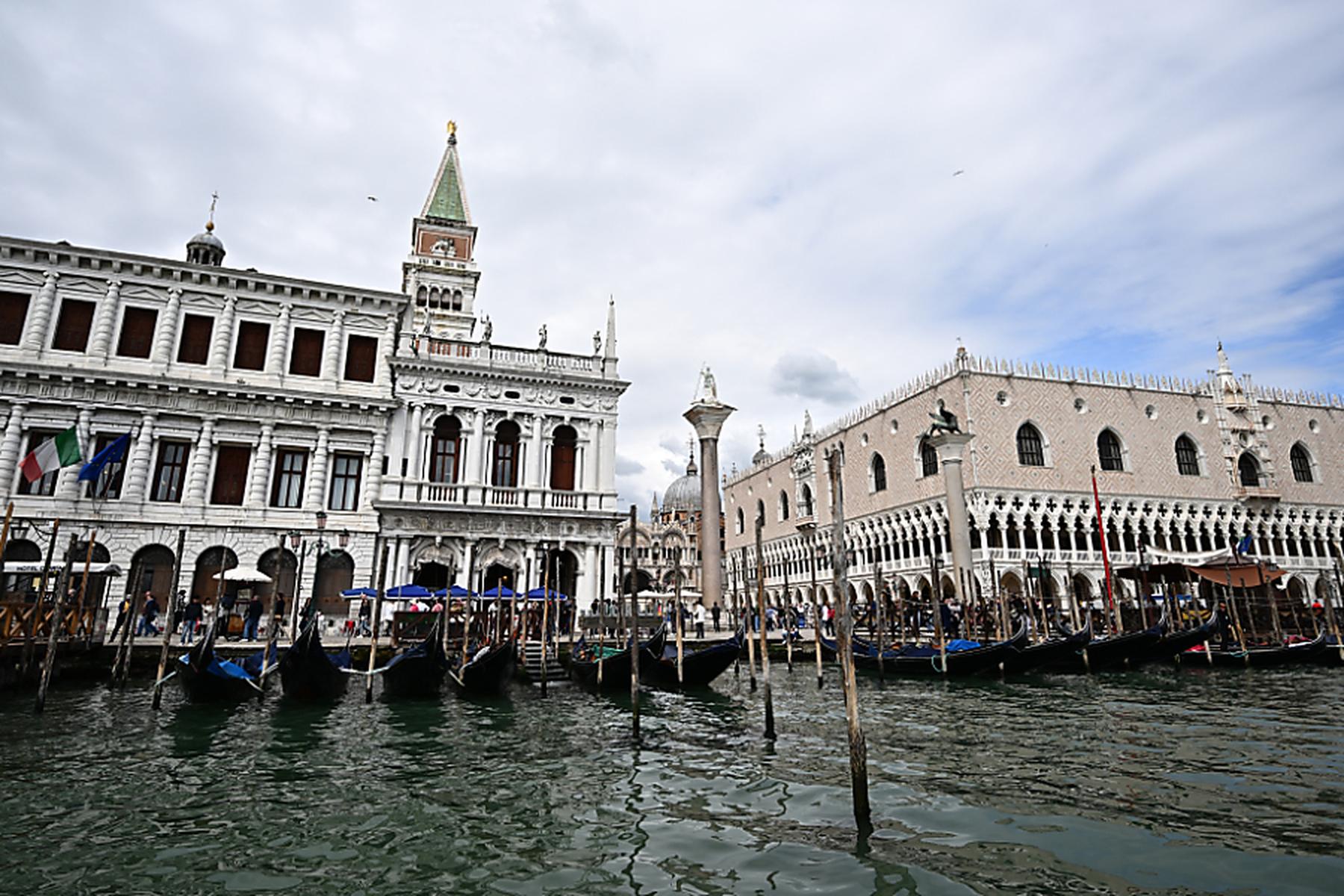 Venedig: Tausende Menschen beim Erlöser-Fest in Venedig
