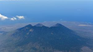 Luftaufnahme des Vulkans Ijen in Indonesien | Luftaufnahme des Vulkans Ijen in Indonesien