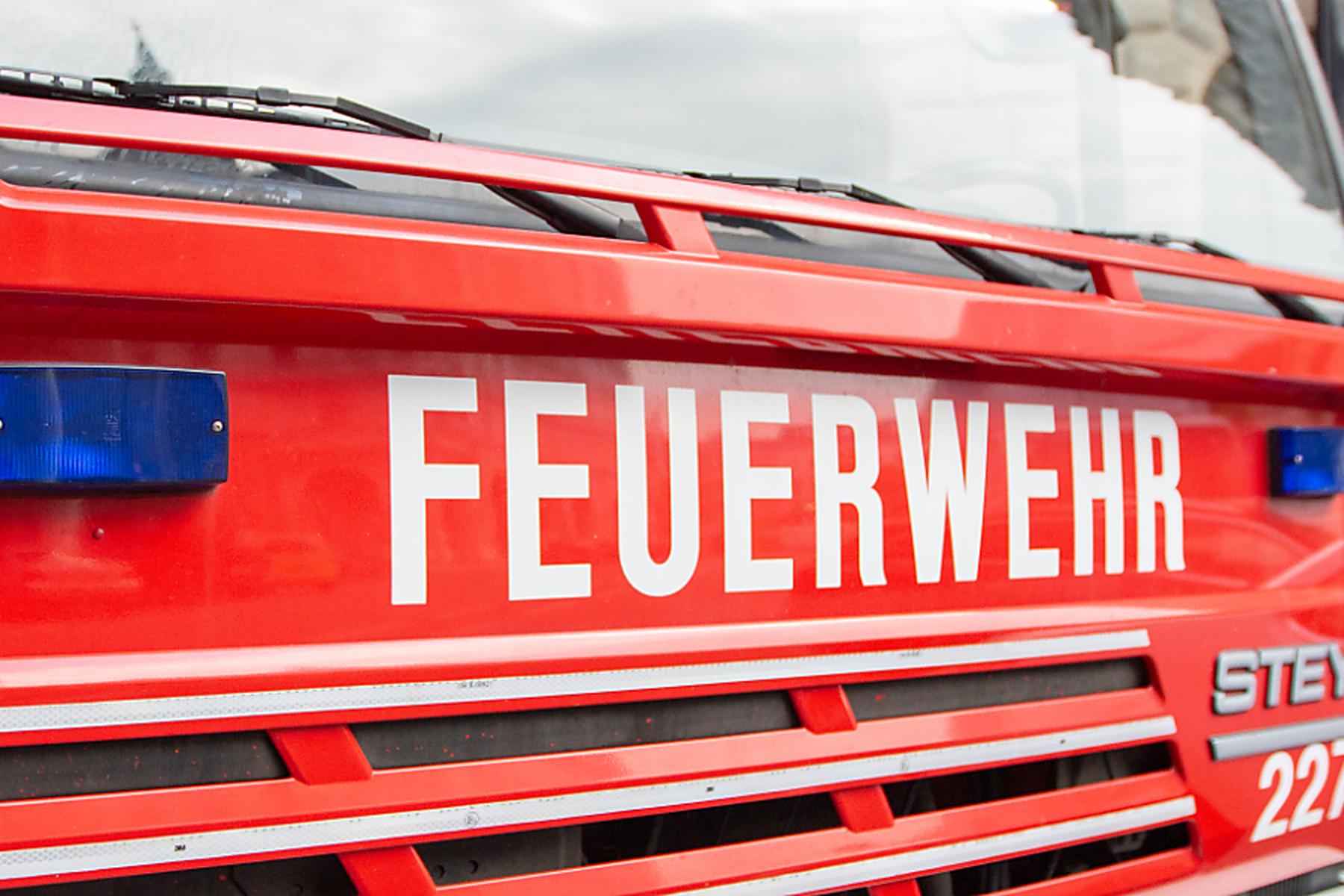 Wien: Feuerwehr im Großeinsatz bei Wohnungsbrand in Wien