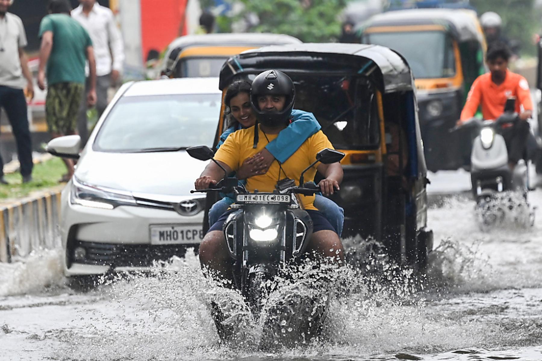 Neu-Delhi: Zehn Tote durch Monsun-Stürme in Ostindien