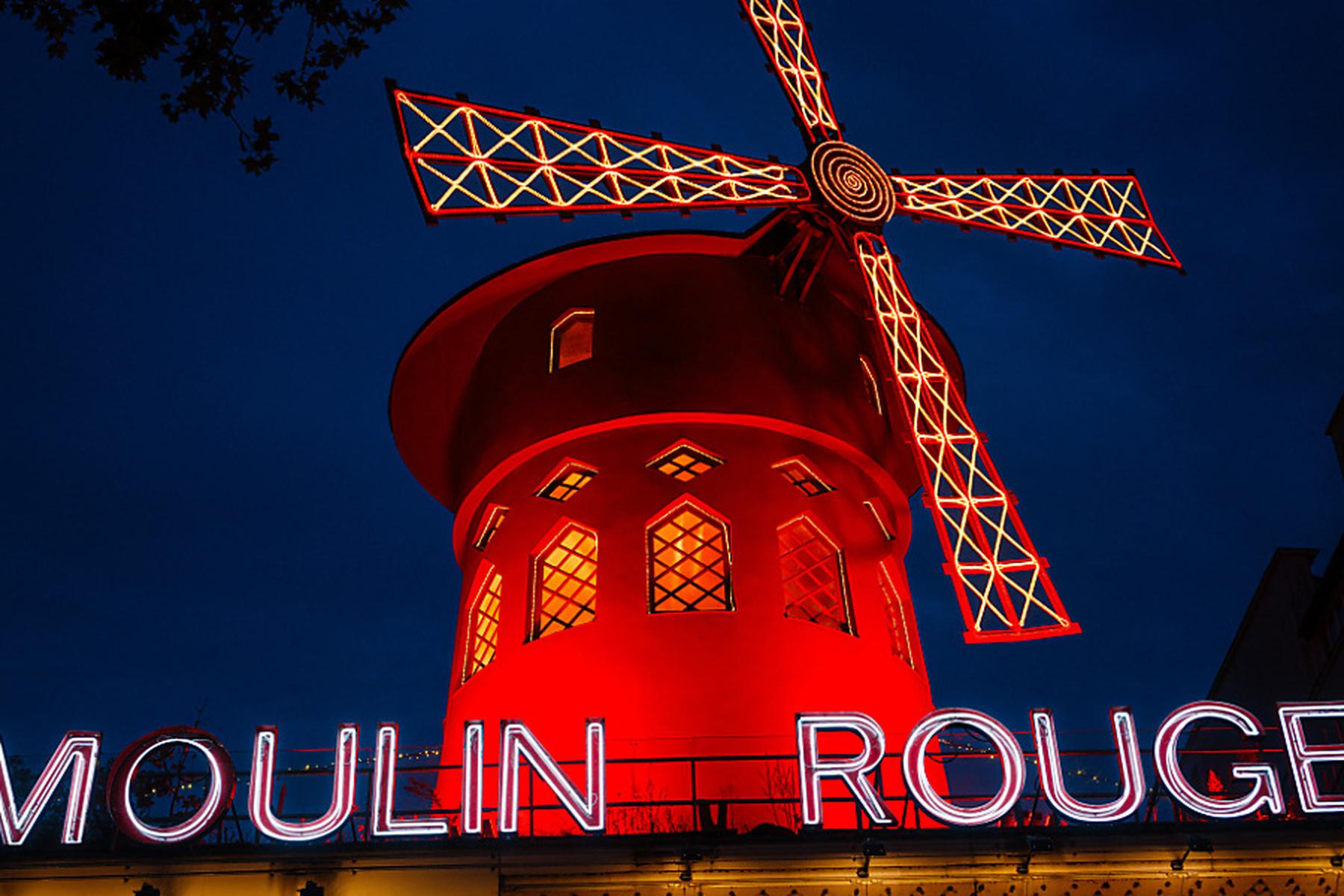 Paris: Mühlenräder von Moulin Rouge in Paris eingestürzt