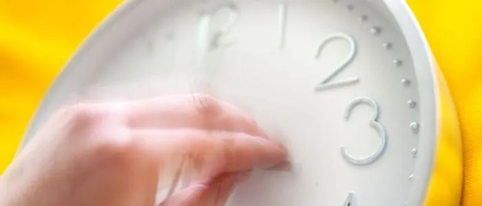 Um 3.00 Uhr werden die Zeiger um eine Stunde zurückgedreht.  | Um 3.00 Uhr werden die Zeiger um eine Stunde zurückgedreht. 