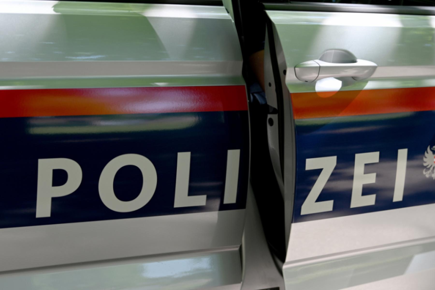 Bregenz/Hörbranz: Betrunkener Pkw-Lenker prallte in Vorarlberg gegen Haus