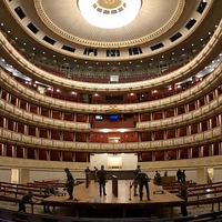 Arbeiten für den bevorstehenden Opernball in der Staatsoper