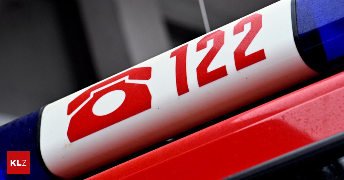 graz-andritz-auto-fing-inmitten-von-kreuzung-pl-tzlich-feuer