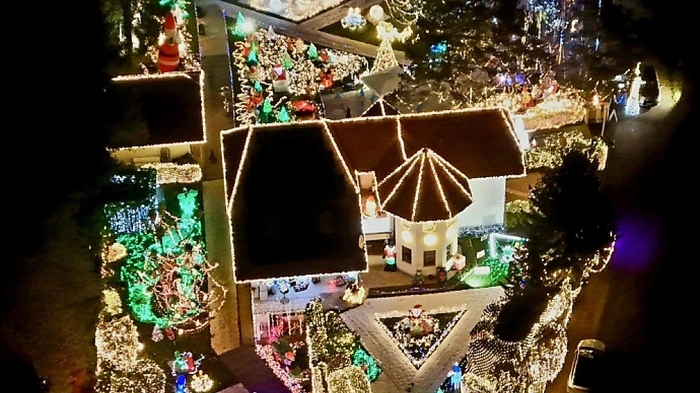 900.000 Lämpchen bringen Haus zum Strahlen | 900.000 Lämpchen bringen Haus zum Strahlen
