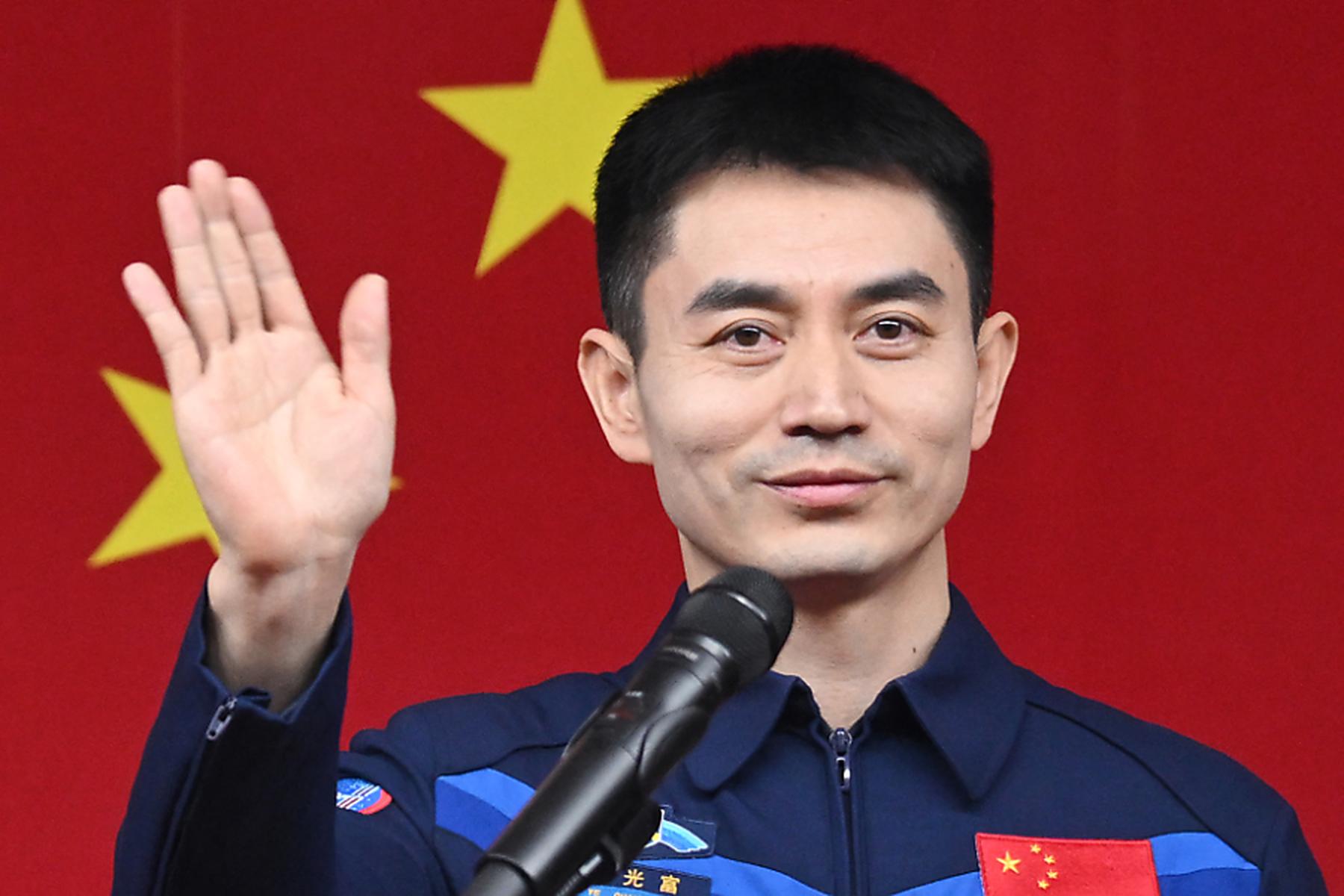Peking: Drei Astronauten zu chinesischer Weltraumstation unterwegs