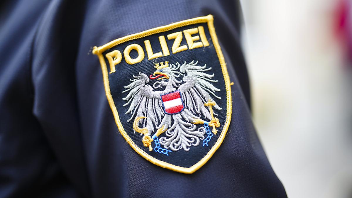 Wiener Polizisten sollen russische Geschenke zukünftig ablehnen
