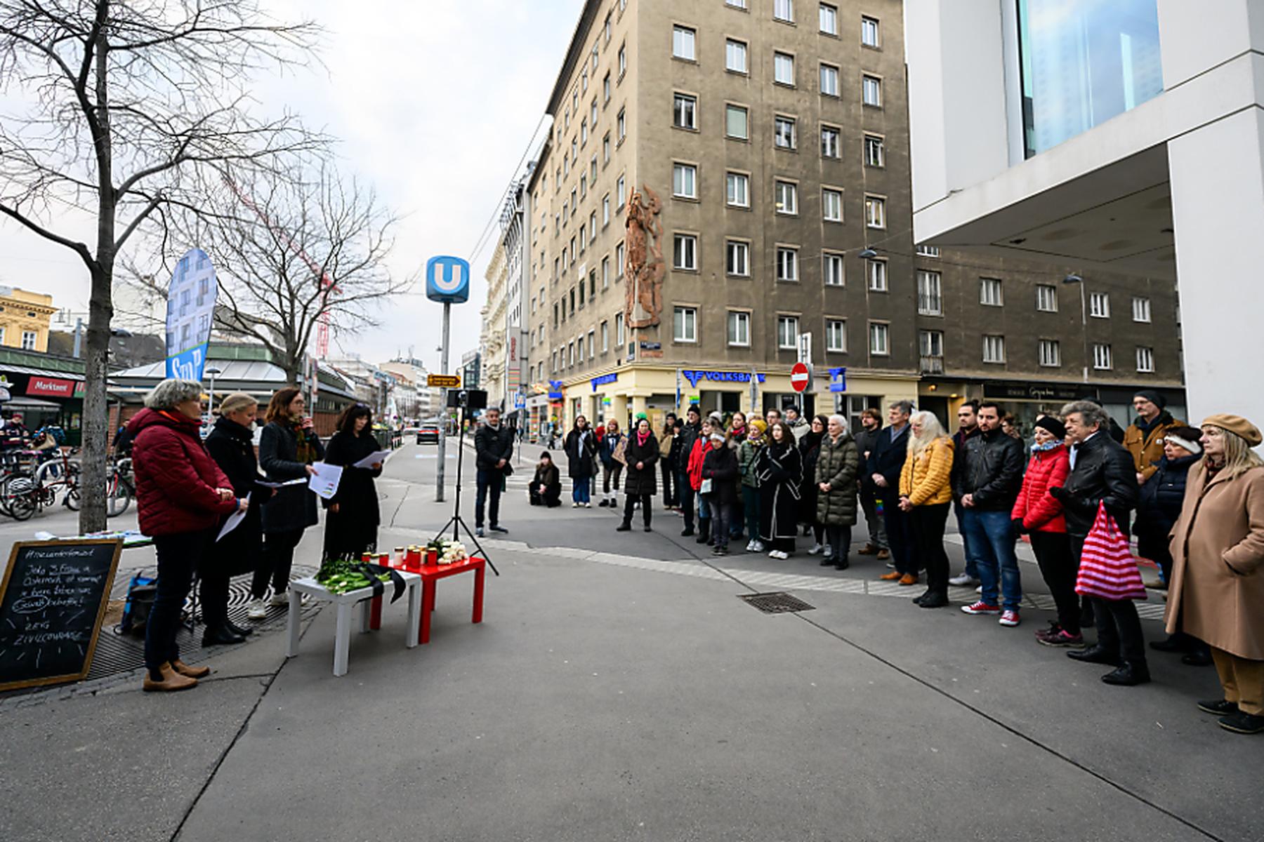 Wien: Überparteiliche Mahnwache nach Femiziden in Wien-Landstraße