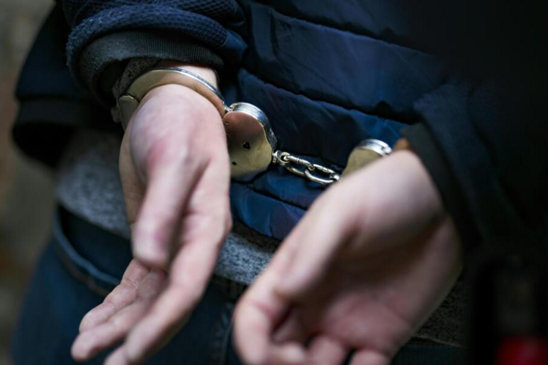 Steyr/Ried im Innkreis: Entflohener Häftling nach Verkehrskontrolle geschnappt