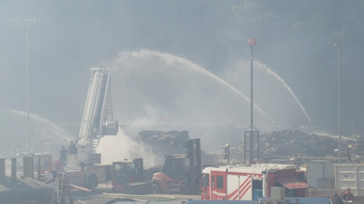 Die langwierigen Löscharbeiten dauerten knapp vier Tage | Die langwierigen Löscharbeiten dauerten knapp vier Tage