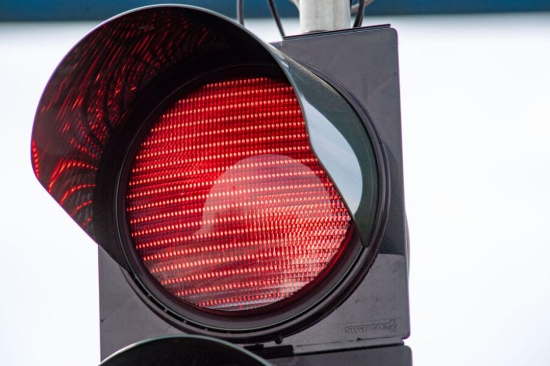 Oberndorf: Autolenkerin kollidiert mit Salzburger Lokalbahn