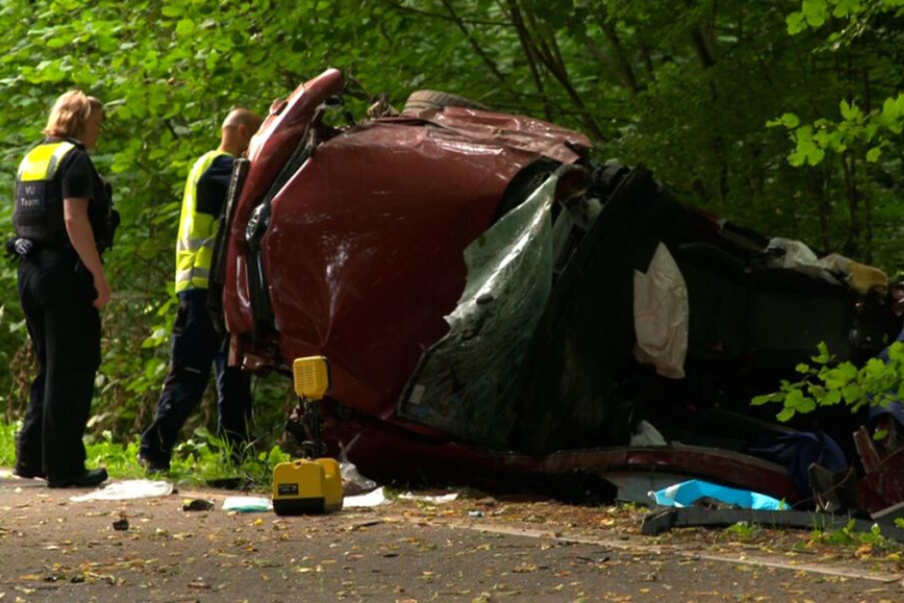 Düsseldorf: Vier Teenager starben bei Autounfall in Deutschland