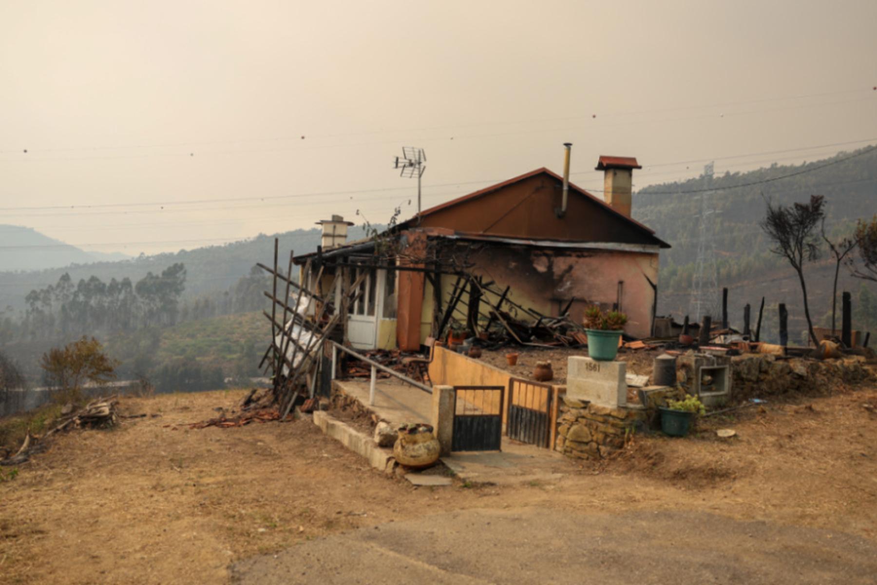Lissabon/Arouca/Madrid: Waldbrände in Portugal und Spanien großteils unter Kontrolle