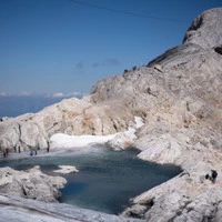 Urlauber wollten mit dem Auto auf den Dachstein