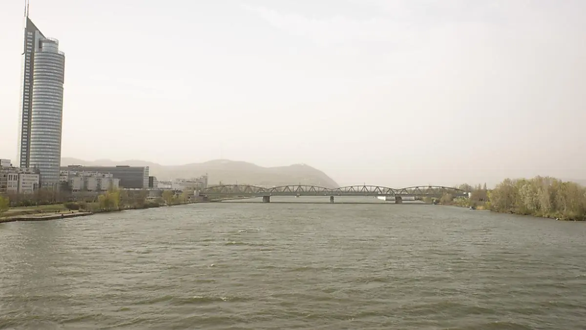 Der Saharastaub ist nach einer Kaltfront am Montag kein Thema mehr | Der Saharastaub ist nach einer Kaltfront am Montag kein Thema mehr