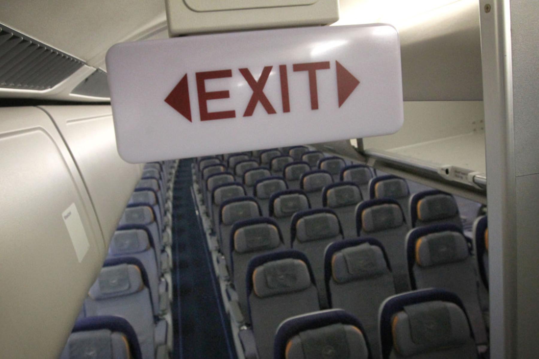 Hongkong: Passagier wollte auf Flug Boston-Hongkong die Tür öffnen