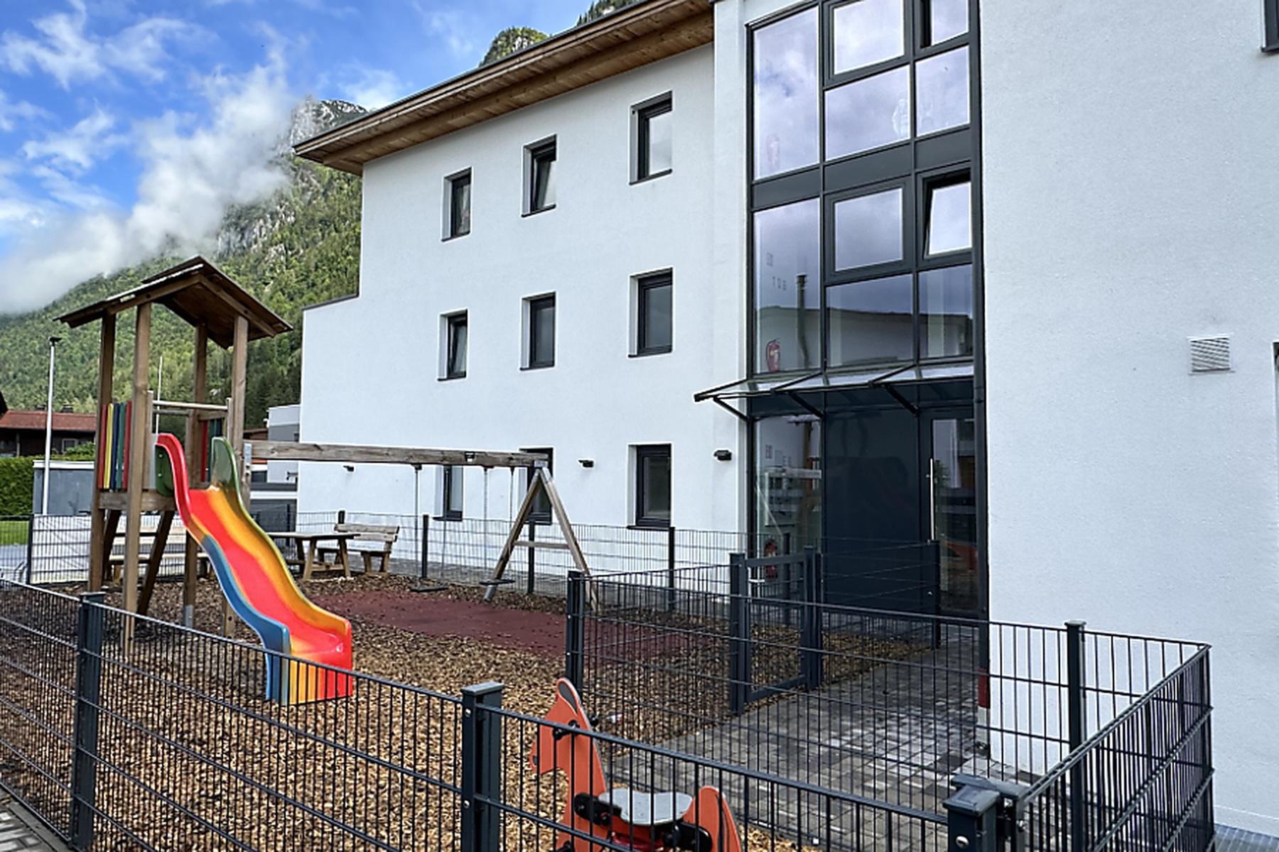 Kufstein/Innsbruck: Weiter Einvernahmen in Fall von verhungertem Tiroler Bub